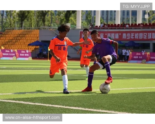 冠军球队举办球员家庭日活动增强团队凝聚力，家庭足球队