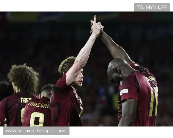 卢卡库禁区背身连做两脚，让比利时前场进攻更顺畅